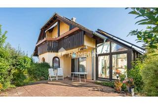 Mehrfamilienhaus kaufen in 75328 Schömberg, Zweifamilienhaus mit Wintergarten, Garten, Terrasse, Doppelgarage und PV-Anlage