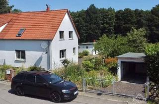 Doppelhaushälfte kaufen in 01445 Radebeul, Charmante Doppelhaushälfte mit großem Nebengelass und Garage in idyllischer Wiesenlage