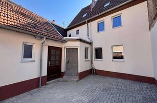 Haus mieten in 76857 Albersweiler, Umfassend renoviertes Fachwerkhaus mit Innenhof in Albersweiler