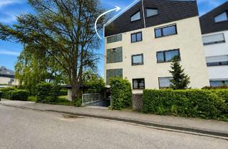 Wohnung kaufen in 71229 Leonberg, Dachgeschosswohnung mit Weitblick & extra Räumen im UG!