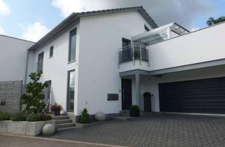 Wohnung mieten in Falkentorstr. 14, 71157 Hildrizhausen, Exklusive 3,5 Zi.-Maisonetten Whg, Bj.01/2013 mit EBK, 2 Bäder sowie 2 Terrassen in Hildrizhausen