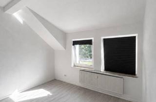 Wohnung mieten in Konrad-Adenauer-Straße 82, 42651 Solingen-Mitte, 1-Zimmer-Dachgeschosswohnung mit Einbauküche in Solingen | 33 m²