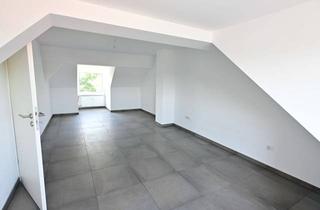 Wohnung mieten in Hattingerstr 893, 35440 Linden, Renovierte 2-Zimmer Dachgeschosswohnung in Bochum Linden!!