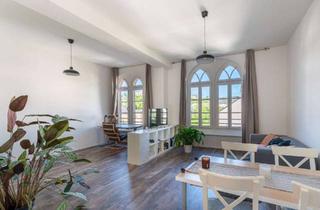 Wohnung mieten in Kastorpfaffenstraße 21, 56068 Altstadt, Exklusive Altbauwohnung mit Festungsblick, Balkon und Stellplatz