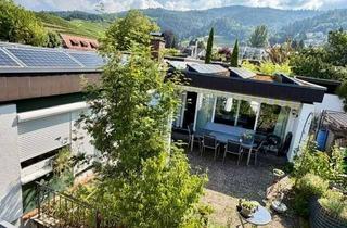 Haus kaufen in 77704 Oberkirch, Bungalow in zentraler Top-Lage mit idyllischem Garten, Vollunterkellerung und Garage