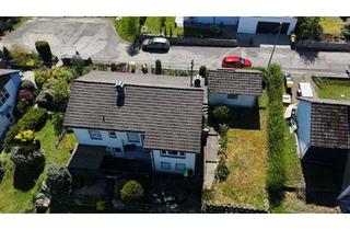 Einfamilienhaus kaufen in Auf Der Nörr, 57258 Freudenberg, Mit viel Platz für eigene Ideen - Einfamilienhaus in Freudenberg -