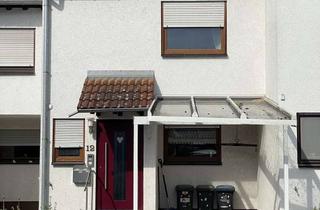 Haus kaufen in Belchenweg 12, 71088 Holzgerlingen, Reihenmittelhaus - Lichtdurchflutetes Raumwunder