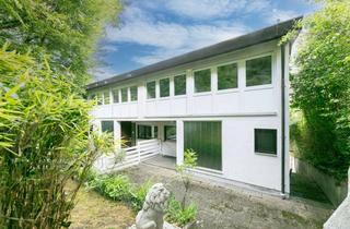 Doppelhaushälfte kaufen in 89134 Blaustein, Split-Level-Doppelhaushälfte mit sonniger Terrasse in ruhiger Wohnlage