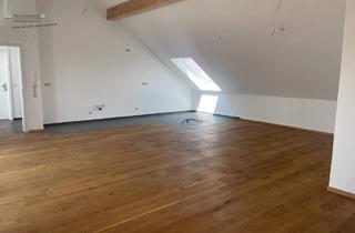 Wohnung kaufen in 79238 Ehrenkirchen, Exklusive 3-Zimmer-Dachgeschosswohnung mit sonniger Dachterrasse!