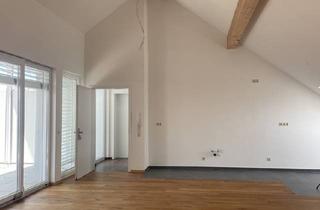 Wohnung kaufen in 79238 Ehrenkirchen, Exklusive 3-Zimmer-Dachgeschosswohnung mit sonniger Dachterrasse!