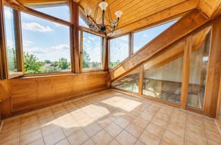 Wohnung kaufen in 77770 Durbach, Zwischen Weinbergen und Weitblick – Dachgeschosswohnung mit herrlichem Wintergarten