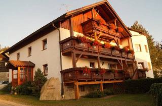 Mehrfamilienhaus kaufen in 94145 Haidmühle, Haidmühle - Ferienhaus mit 6 Ferienwohnungen und großem Garten
