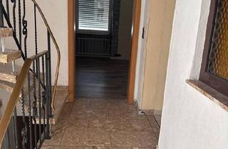 Einfamilienhaus kaufen in 35440 Linden, Linden - Ein Familienhaus mit 6-Zimmern, Keller, Garage in Linden