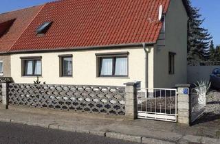 Doppelhaushälfte kaufen in 39288 Burg, Burg - Doppelhaushälfte in ruhiger Lage von Burg