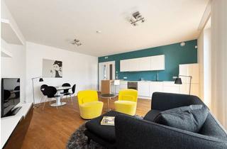 Wohnung kaufen in Kreuzbergstraße 78, 10965 Kreuzberg, Am Viktoriapark: Elegantes 3-Zimmer-Refugium mit großer Terrasse und zweitem Balkon