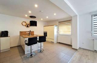 Wohnung kaufen in Untere Hauptstraße 33, 67363 Lustadt, NEUER PREIS ! Attraktive 3-Zimmer Wohnung mit Balkon und Gartenanteil