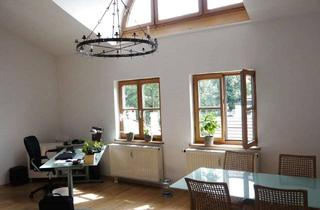 Wohnung kaufen in 83714 Miesbach, Zentral gelegene, ruhige Galerie-Whng. im Alpenvorland, auch als Alterssitz geeignet, Profisionsfrei