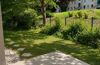 Wohnung kaufen in Andrepark, 09112 Kaßberg, Vermietete 2,5-Raum-Eigentumswohnung mit Terrasse & 100 m² Garten