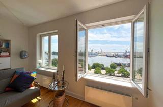 Wohnung kaufen in Bernhard-Nocht-Straße 10, 20359 St. Pauli, Sanierte 3-Zimmer-Altbauwohnung mit Balkon und Panorama-Elbblick