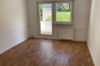 Wohnung mieten in Hußstraße 14, 07545 Gera, Ihr neues Familienglück: Modernisierte Erdgeschosswohnung mit Balkon und Top-Lage.