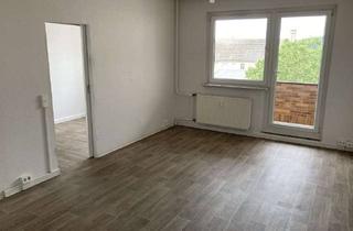 Wohnung mieten in Greizer Straße 14, 07545 Gera, City-Vibes genießen: Modernisierte Wohnung mit Balkon und Stellplatz.