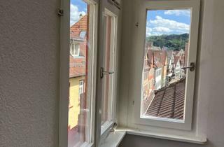 Wohnung mieten in 73728 Esslingen, 4 Zimmer Wohnung in saniertem Altbau , mitten im historischen Stadtkern von Esslingen