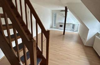 Wohnung mieten in Goetheplatz 7-9, 23923 Schönberg, Gemütliche Dachgeschosswohnung mit Schlafbereich auf zweiter Ebene