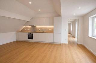 Lofts mieten in Hintergasse 17, 67227 Eppstein, Luftige Dachwohnung mit Loft-Stil nach Kernsanierung: 2 Zimmer + Ankleide & Balkon