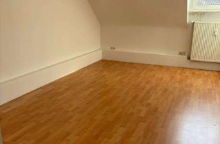 Wohnung mieten in Frankfurter Straße 63, 58095 Mittelstadt, Helle 2-Zimmer-Dachgeschosswohnung in zentraler Lage von Hagen