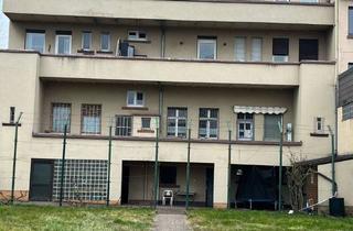 Mehrfamilienhaus kaufen in 66352 Großrosseln, Vielseitiges Mehrfamilienhaus mit Potenzial und Baugrundstück in Bous zu verkaufen - ein Traum für I