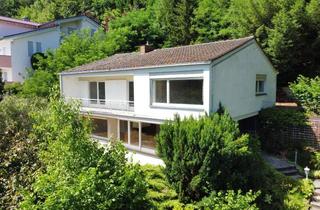 Einfamilienhaus kaufen in 66976 Rodalben, Großzügiges Einfamilienhaus mit Fernblick und viel Potenzial!