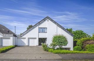 Haus kaufen in 52080 Haaren, Freistehendes Ein/Zweifamilienhaus mit Doppelgarage und Blick über Aachen in Aachen-Haaren