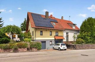 Haus kaufen in 75334 Straubenhardt, Energieeffizientes Haus mit Wintergarten, Wärmepumpe und PV-Anlage sowie Nebengebäude