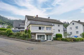 Haus kaufen in 77709 Wolfach, Rendite durch Eigenleistung: WGH mit 4 Wohnungen & modernisierter Gewerbefläche in Wolfach