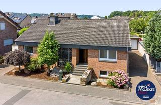 Einfamilienhaus kaufen in 50226 Frechen, Freistehendes Einfamilienhaus mit Einliegerwohnung und viel Potenzial