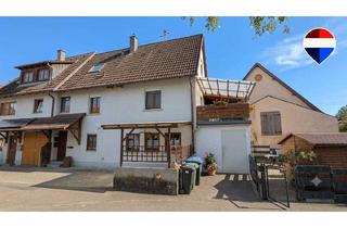Doppelhaushälfte kaufen in 72108 Rottenburg, Großzügige Doppelhaushälfte mit vermietetem OG & viel Potenzial