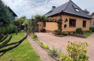 Haus kaufen in 22889 Tangstedt, Gut geschnittener Bungalow mit ca. 226 m² Wohn-/Nutzfläche, ausgebautem Dachgeschoss, Keller, Garage