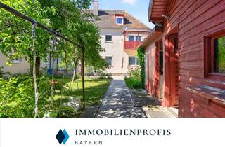 Haus kaufen in 86156 Bärenkeller, Ihr Haus im Grünen: Großes Reiheneckhaus mit schönem Garten in ruhiger & familienfreundlicher Lage..
