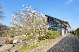 Haus kaufen in 21465 Reinbek, Viel Glas, viel Stil – willkommen in Ihrem neuen Zuhause