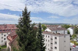 Anlageobjekt in 65197 Wiesbaden, 2-Zimmer-Dachgeschosswohnung in Wiesbaden als Kapitalanlage mit zusätzlichen Dachgeschossflächen