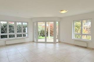 Wohnung kaufen in 67098 Bad Dürkheim, "LIVING AT IT'S BEST!" Diese charmante Wohnung mit traumhaftem Garten erfüllt all Ihre Wünsche!