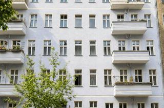 Wohnung kaufen in Mauerpark, 10437 Prenzlauer Berg, Sofort bezugsfrei + nah am Mauerpark: 2-Zimmer-Whg. im 1.OG + Renovierungspotenzial auf 3-Zimmer