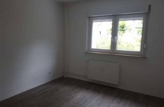 Wohnung mieten in Helbingstr. 98, 45128 Südviertel, Südviertel: Frisch renov. 2-Zi.-Whg. mit Balkon