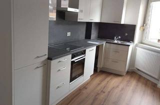 Wohnung mieten in Uhlandstraße, 68167 Neckarstadt, Stilvolle Altbauwohnung mit Südbalkon in begehrter Lage von Mannheim-Neckarstadt-Ost