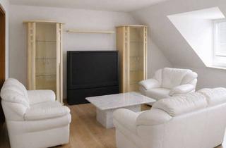 Wohnung mieten in Keltenstraße 1a, 86462 Langweid, Helle 2-Zimmer-Dachgeschosswohnung mit offenem Wohnkonzept, Balkon & Garage