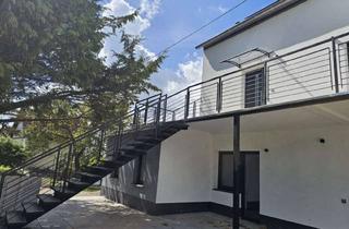 Wohnung mieten in Hauptstraße 33, 56864 Bad Bertrich, Modern und energieeffizient wohnen – kernsanierte 3-Zimmer-Wohnung mit Terrasse