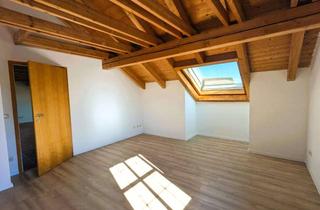 Lofts mieten in 85659 Forstern, Loftige, helle Dachgeschosswohnung (Einliegerwohnung)