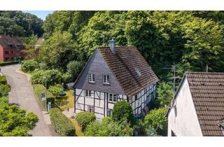 Haus kaufen in 45481 Saarn, Historisches Fachwerkjuwel mit Loftcharakter, Entwicklungspotenzial und einzigartigem Wohnambiente