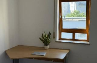 Wohnung mieten in 86167 Augsburg, Augsburg - Helles Zimmer im eigenen Stockwerk + eigenem Bad (2er WG)