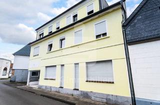 Anlageobjekt in 53604 Bad Honnef, Wohn- und Geschäftshaus im Herzen einer gewachsenen Ortslage.